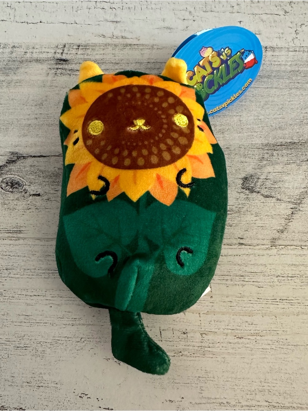 Cats vs Pickles SUNNY #315 Bean Plush Gold Wave Series NEW
